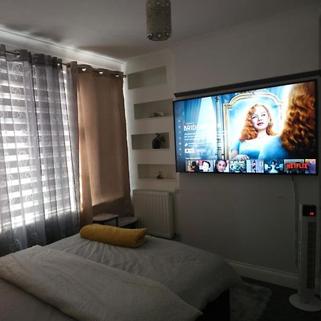 Chi'S Home Ντάγκεναμ Εξωτερικό φωτογραφία